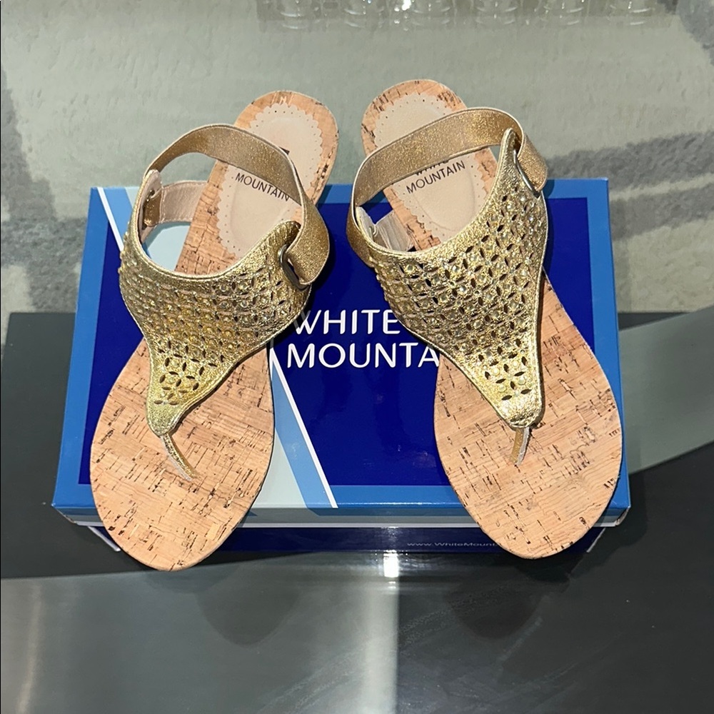 White Mountain Women's Gold Sandals